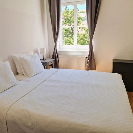Halasz 2-Bedroom Apartment Near Castle, Free Public Parking Nearby Budapest Exteriör bild