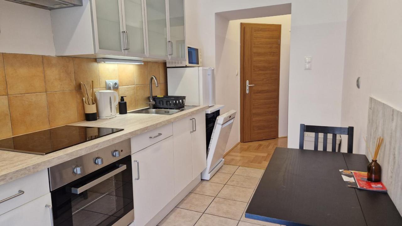 Halasz 2-Bedroom Apartment Near Castle, Free Public Parking Nearby Budapest Exteriör bild